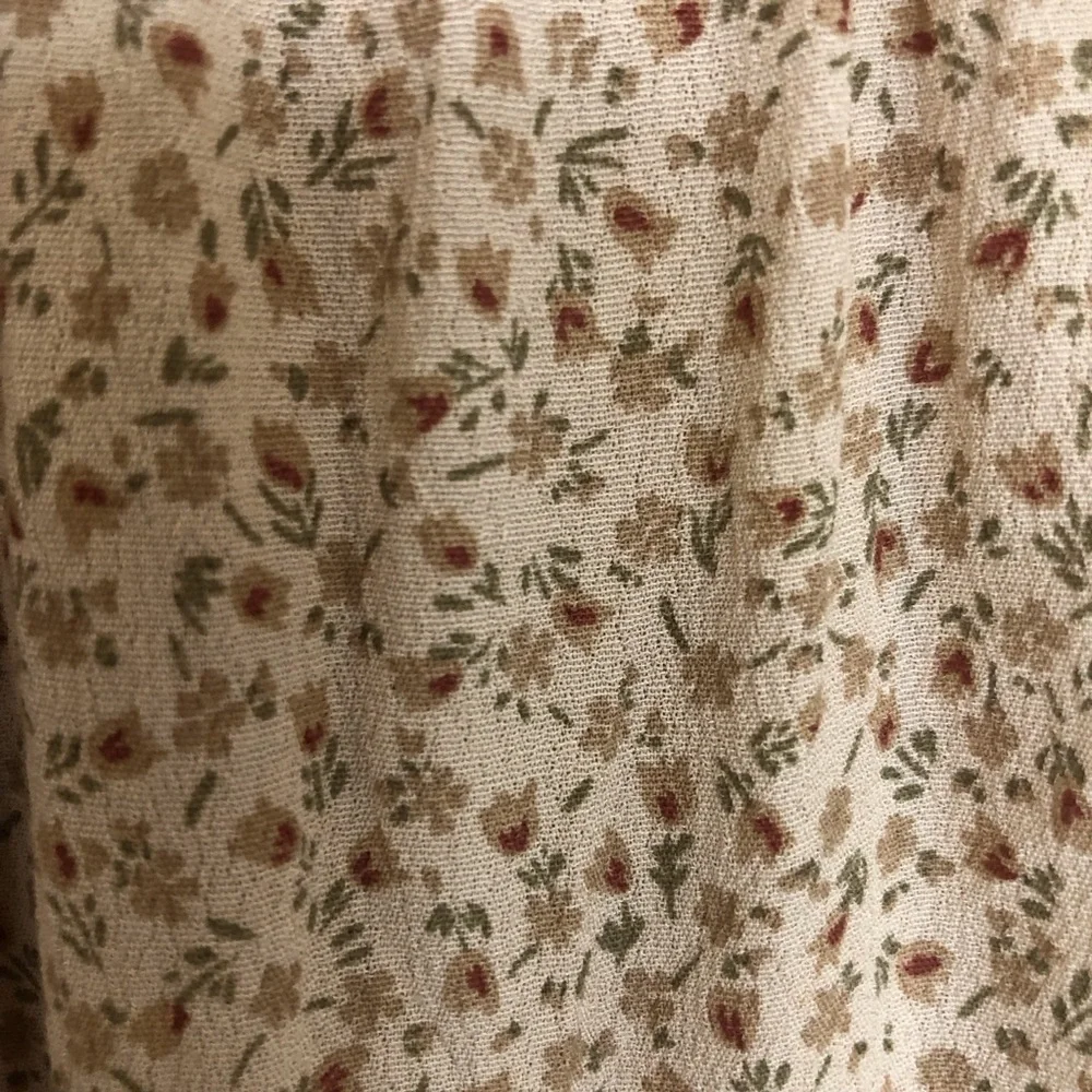 Brandy Melville tiered midi skirt elastic waist microfloral floral feminine - Picture 5 of 8